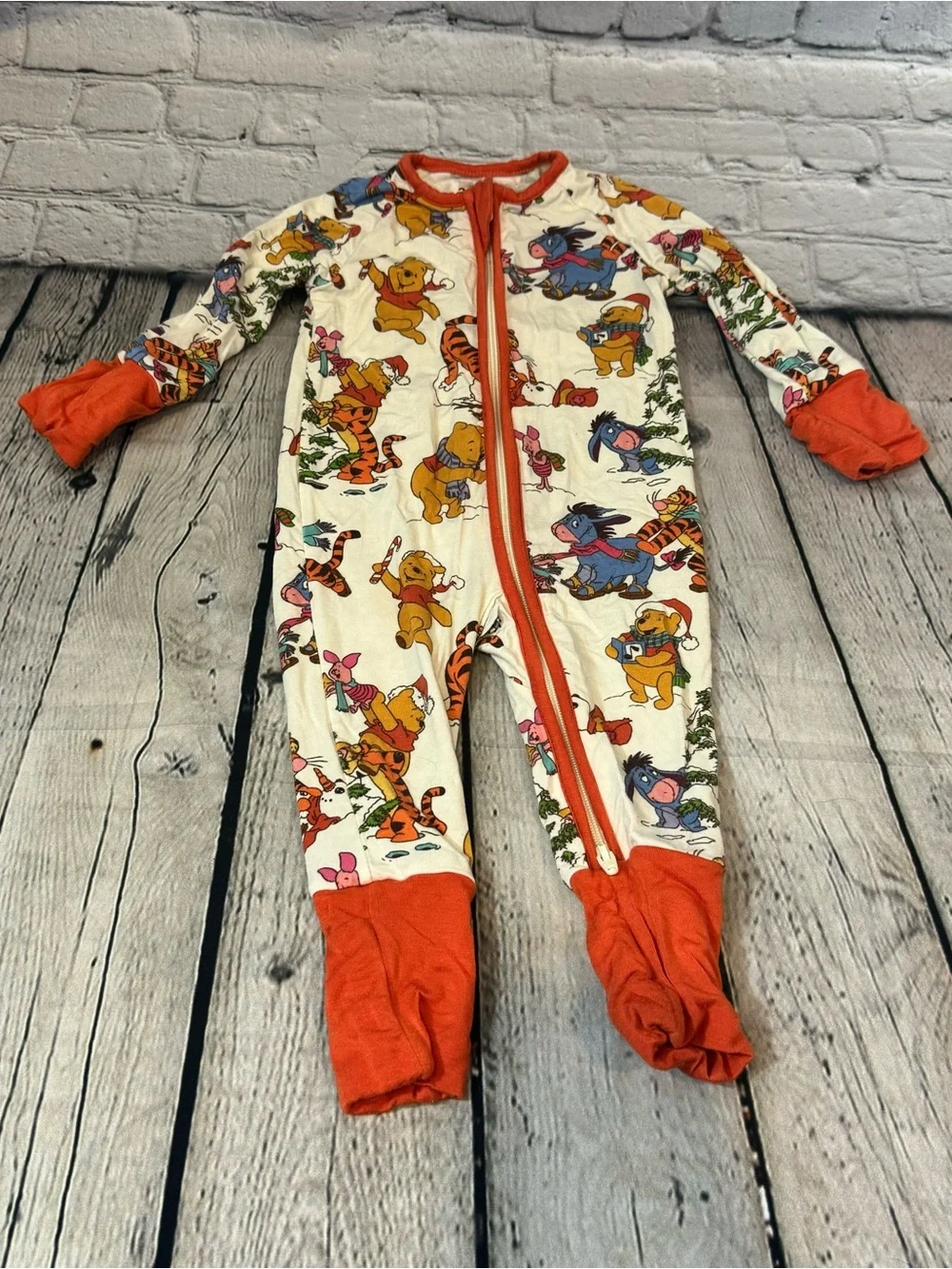 Lulla by CoZco Holiday Winnie the Pooh Bamboo Zippie